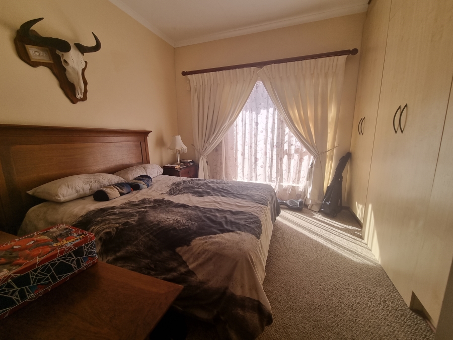 3 Bedroom Property for Sale in Hillcrest Northern Cape